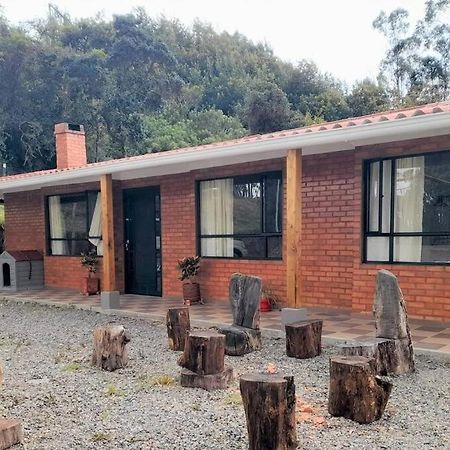 Hermosa Casa Campestre Moderna "Rancho La Marina" Chiquinquirá Buitenkant foto
