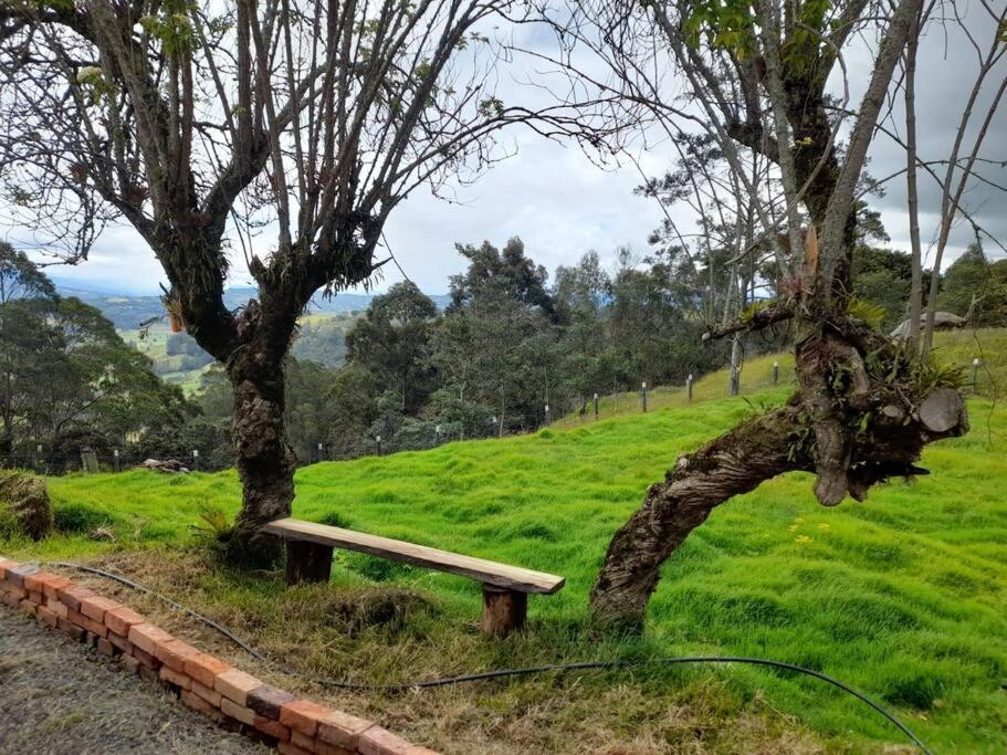Hermosa Casa Campestre Moderna "Rancho La Marina" Chiquinquirá Buitenkant foto
